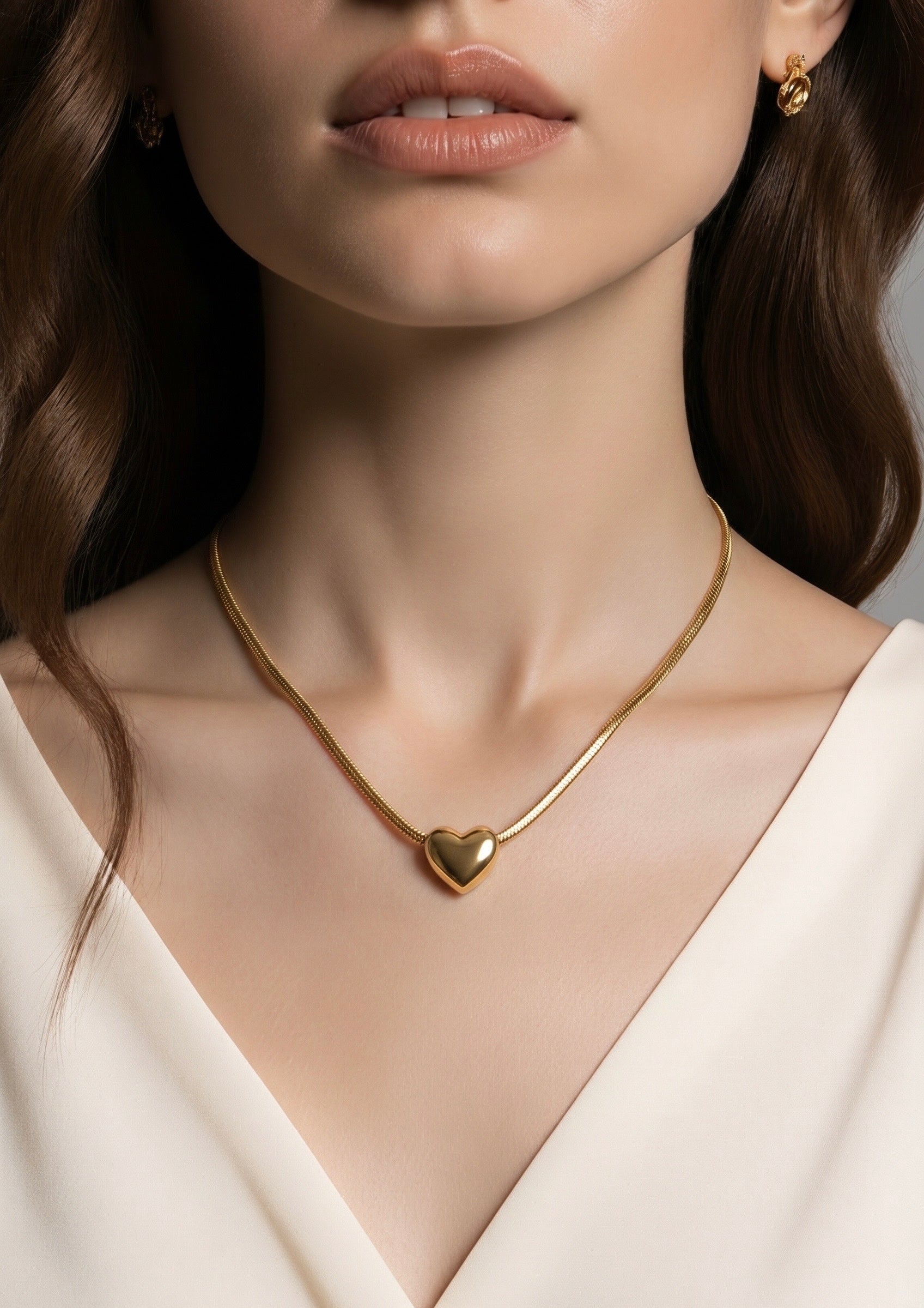 Delicate heart pendant stainless steel 18k Gold plated